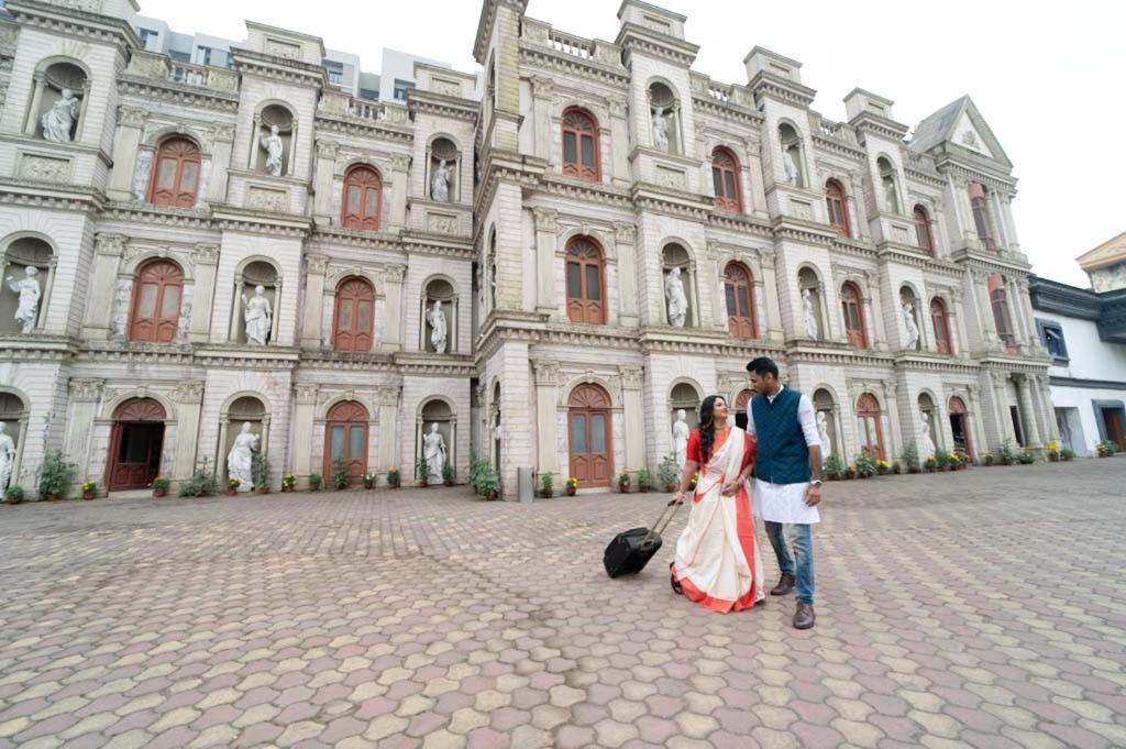 Hotel Aristro Club à Calcutta Extérieur photo