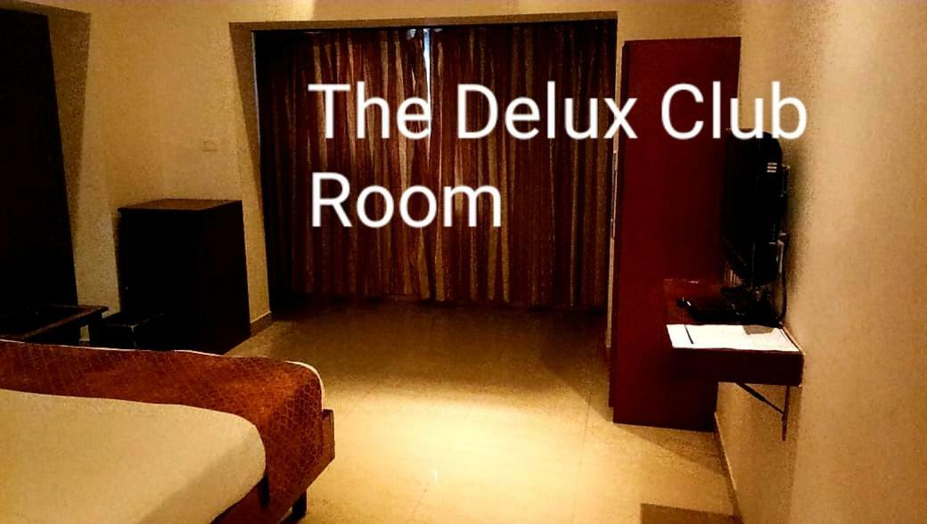 Hotel Aristro Club à Calcutta Extérieur photo